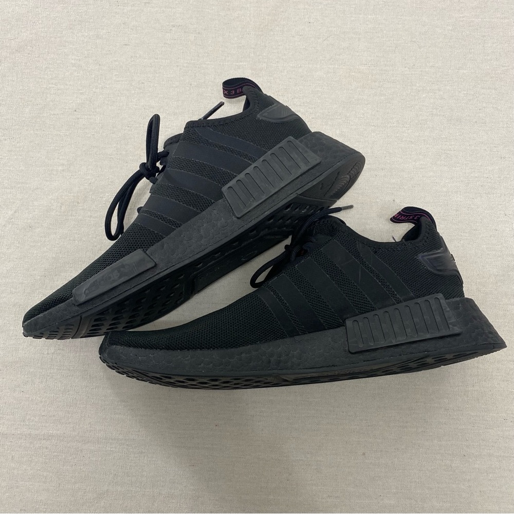 Adidas NMD_R1 TR Shoes Womens 8.5 Black Pink Lace Up Low Top Sneakers Running